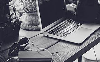 宁波男篮社媒分享祝福并配文：祝贺王凡懿升级奶爸